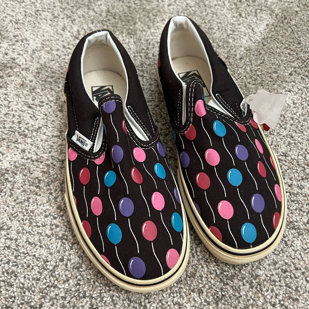 NWT! Vintage vans birthday balloons!  Youth 3.5 or women's 5.5